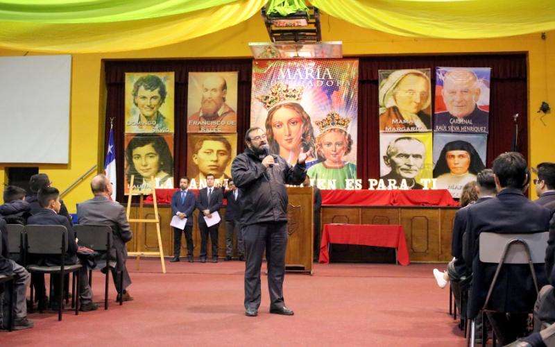 El P. Carlo Lira celebra los 132 años del Colegio Salesiano de Concepción
