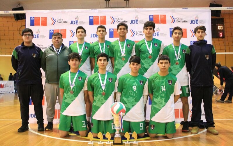 Sub 17 de Voleibol logra el bronce en Torneo Regional
