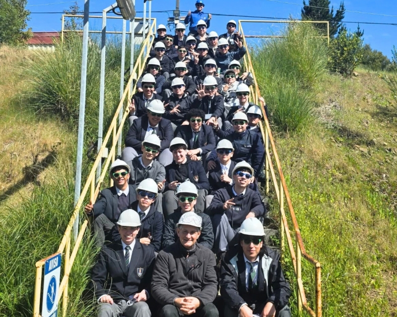 Estudiantes de Electricidad visitan la Central Santa María de Colbún