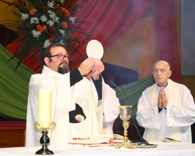 208 Años de Valores: Colegio Salesiano Rinde Homenaje a San Juan Bosco con Liturgia y Alegría