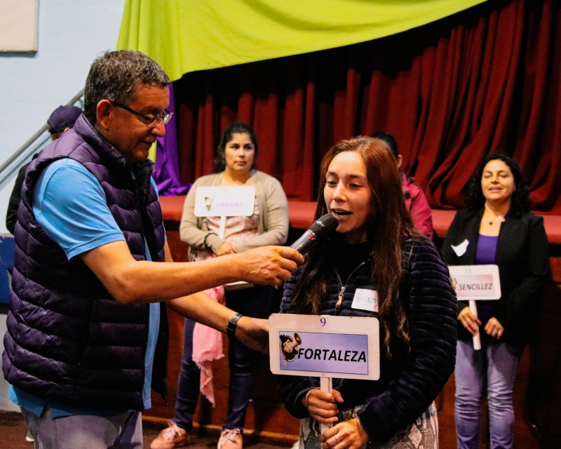 Apoderados nuevos viven la experiencia salesiana en la jornada 